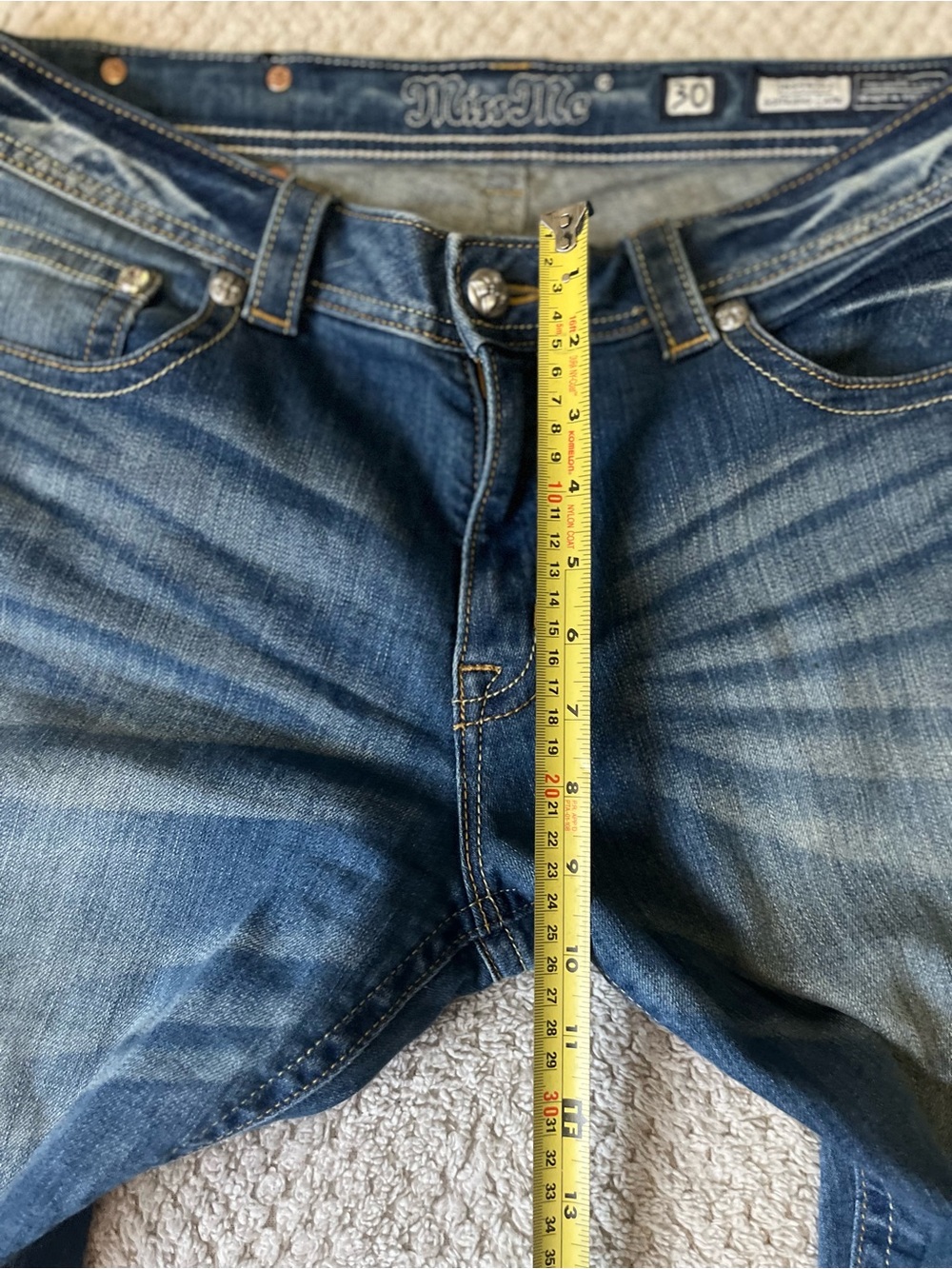 Miss Me vtg y2k Women's Straight Leg Faded Blue Jeans with studded pockets - Picture 14 of 16
